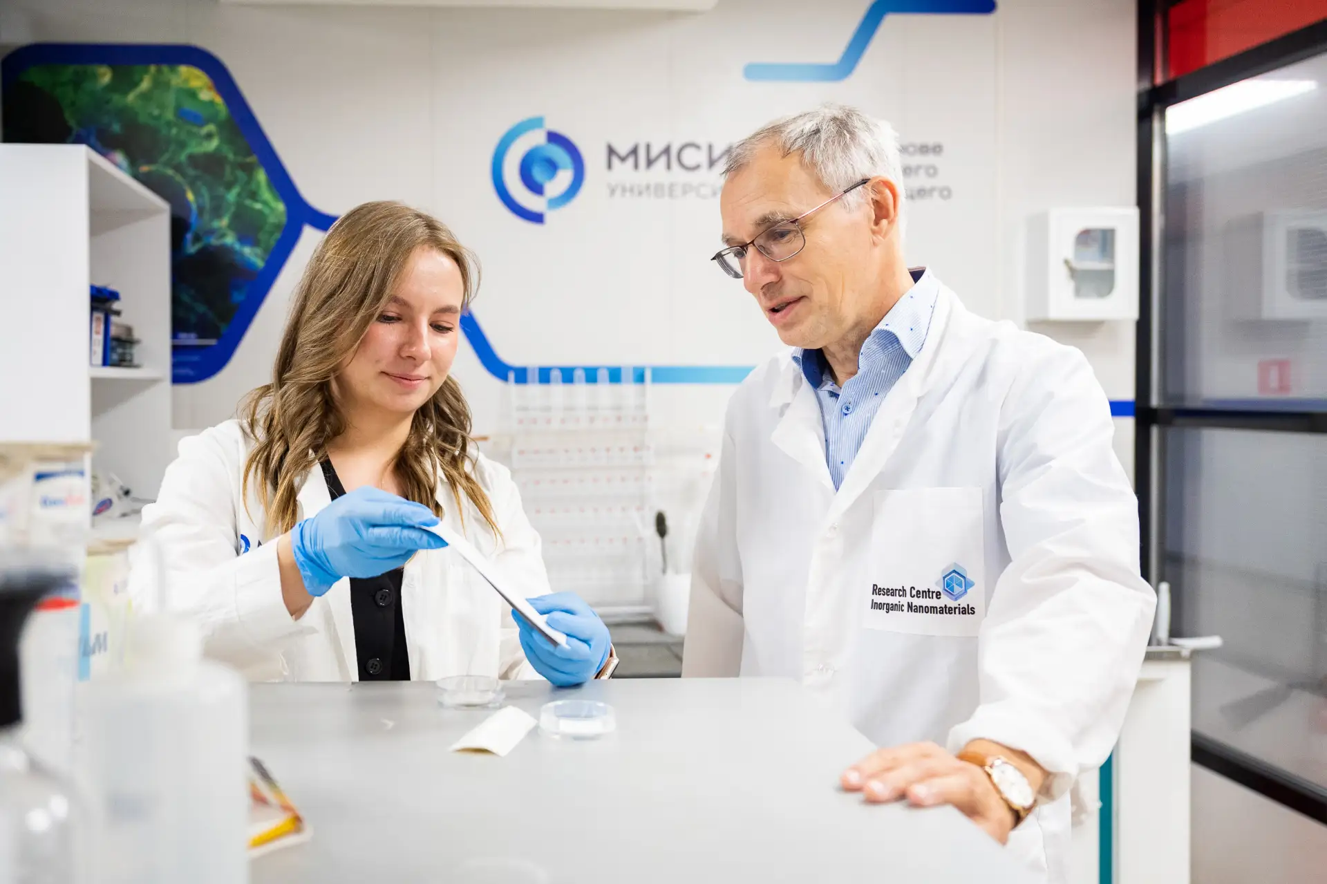 #постректора #университетмисис

Учёные Университета МИСИС под руководством ведущего материаловеда ст