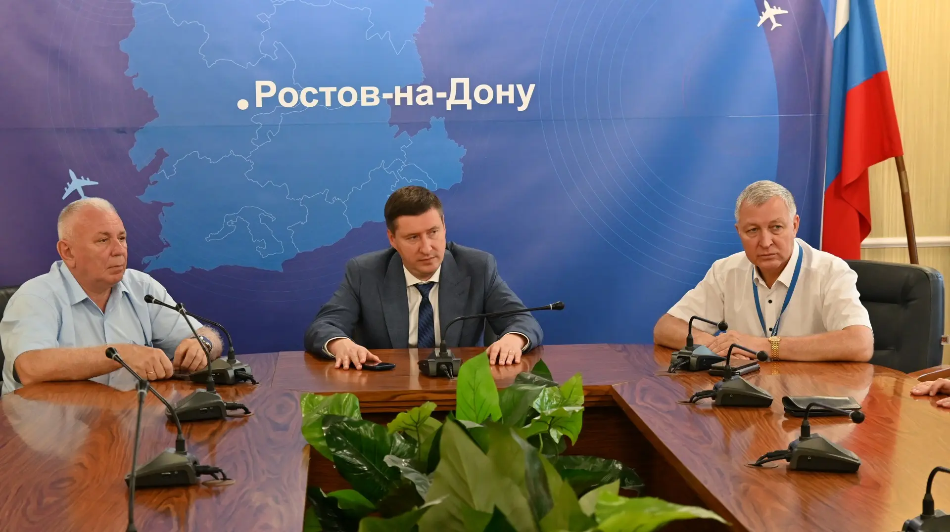 Генеральный директор Госкорпорации по ОрВД с рабочим визитом посетил филиал «Аэронавига...