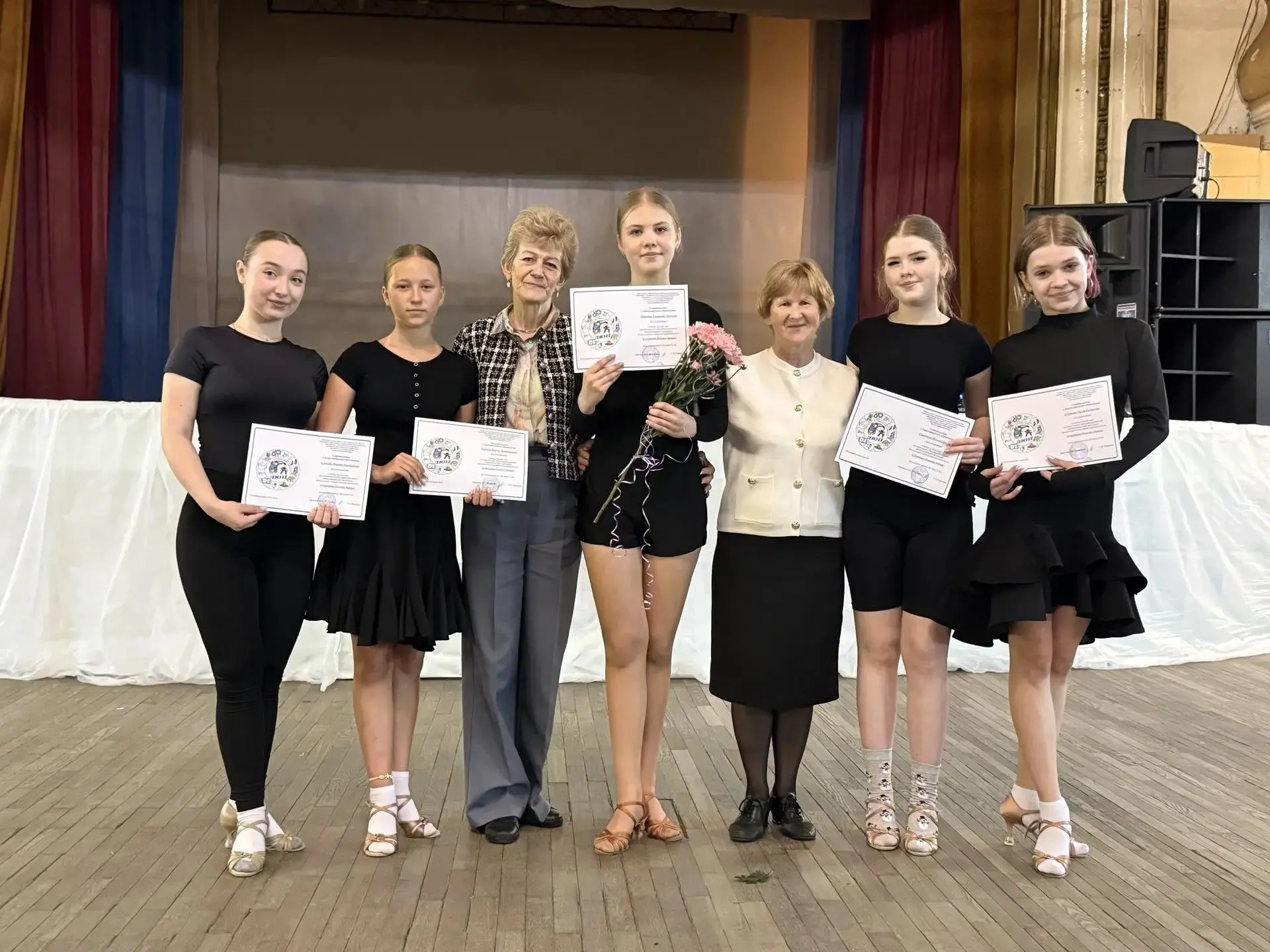 Позади годы занятий, и вот настал тот самый день! В объединении «Спортивно-бальные танцы» прошёл ито
