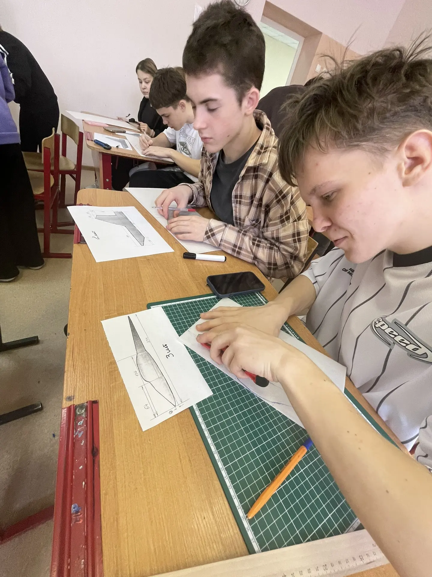 🤖🏆Ученики Бутурлиновской средней общеобразовательной школы отличились на Межмуниципальном робототехн