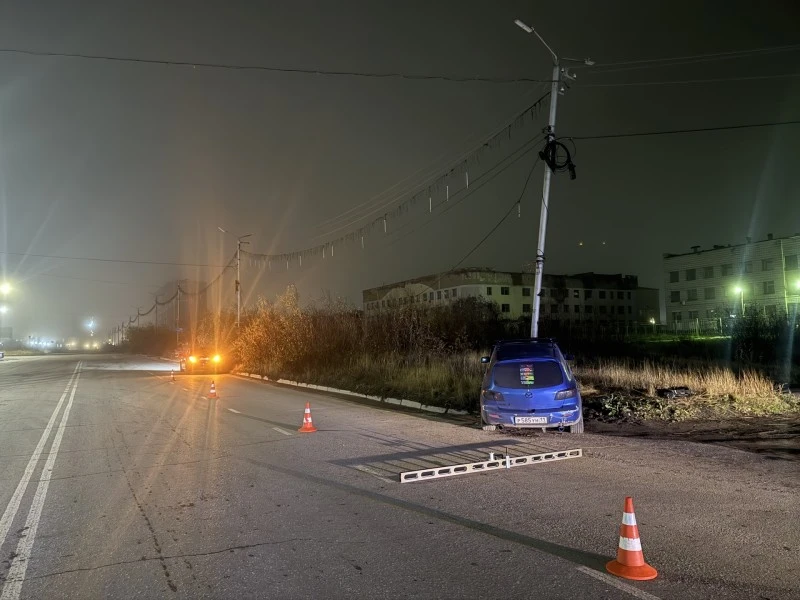 🚗 Уходил от Hyundai — приехал в фонарный столб: в Воркуте пострадали трое, в том числе...
