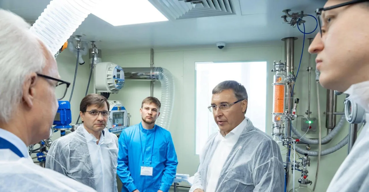 🧪 Ученые КФУ представили главе Минобрнауки разработки лекарств от рака и для трансплан...