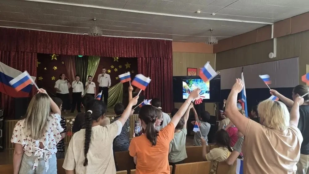 🇷🇺 12 июня — День России. Для взрослых это дата в календаре, а вот для детей — это повод сказать: 