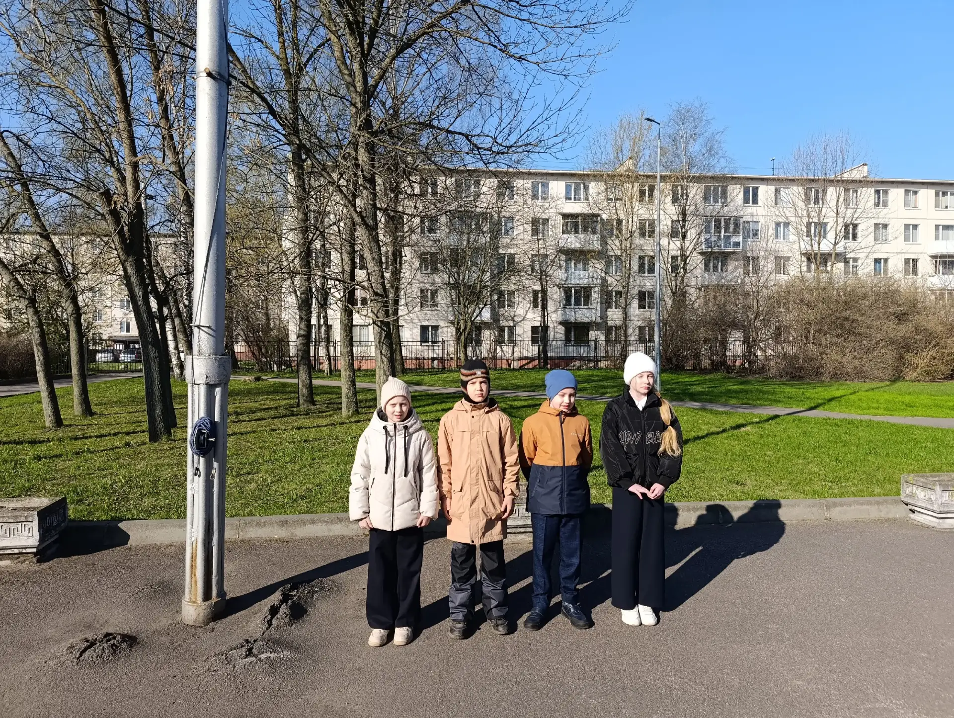 #Школа345 💫20 апреля 2026 года 💫ПОНЕДЕЛЬНИК  Утро началось с торжественной церемонии поднятия Госуда