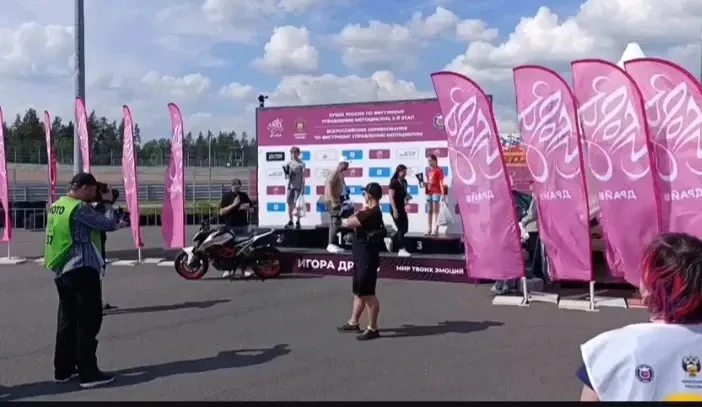 🌟В период 5-6 июня на трассе Igora Drive прошёл Кубок по фигурному управлению мотоциклом – одно из 