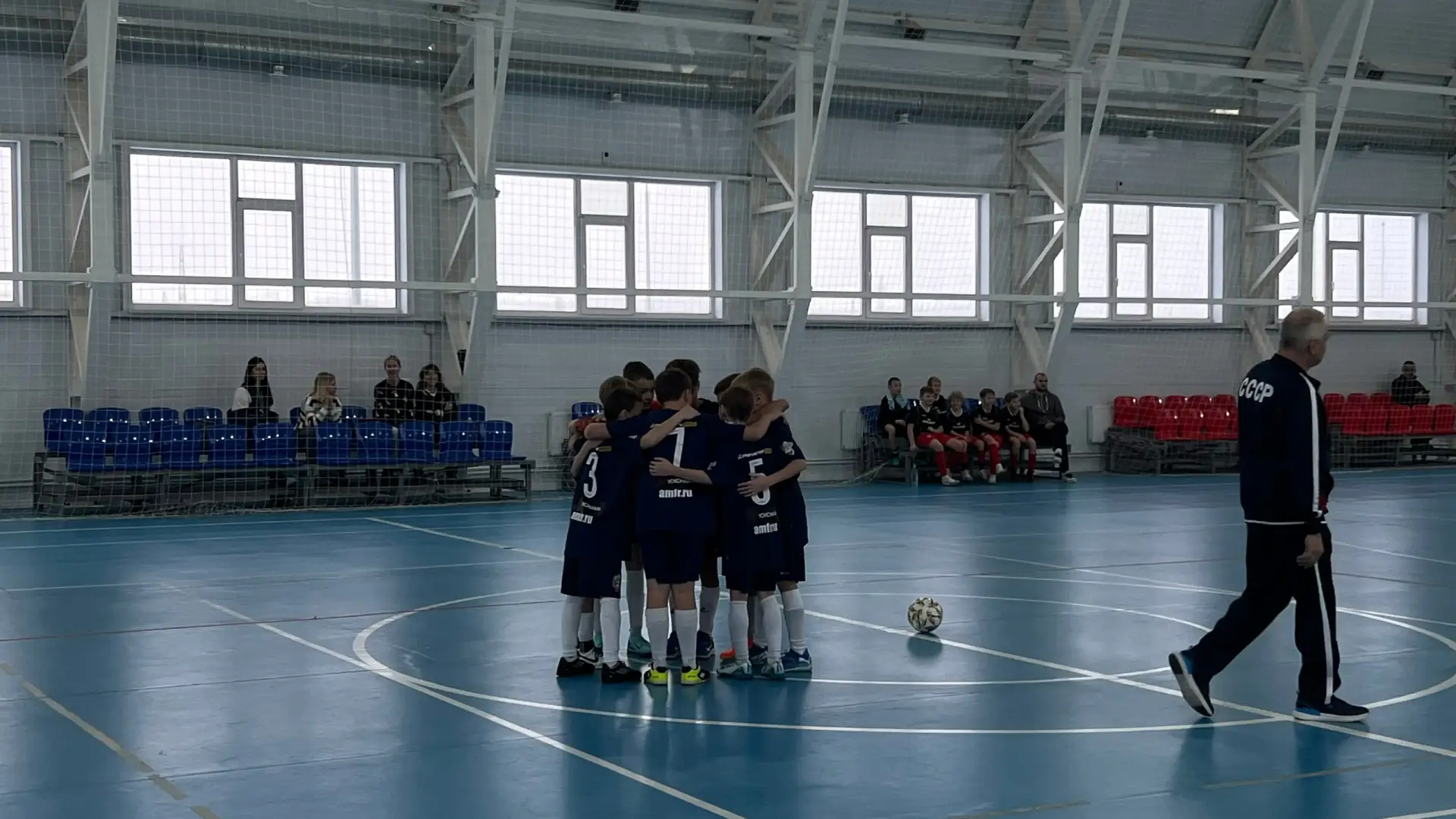 Наши юные футболисты снова показали класс! ⚽️  Принимаем поздравления всей школой! Наша школьная фут