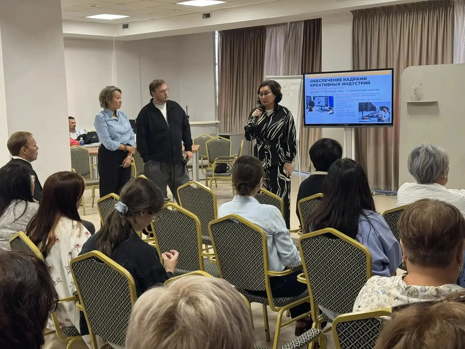 🤝 Обеспечиваем кооперацию образования, бизнеса и власти для развития креативных индустрий