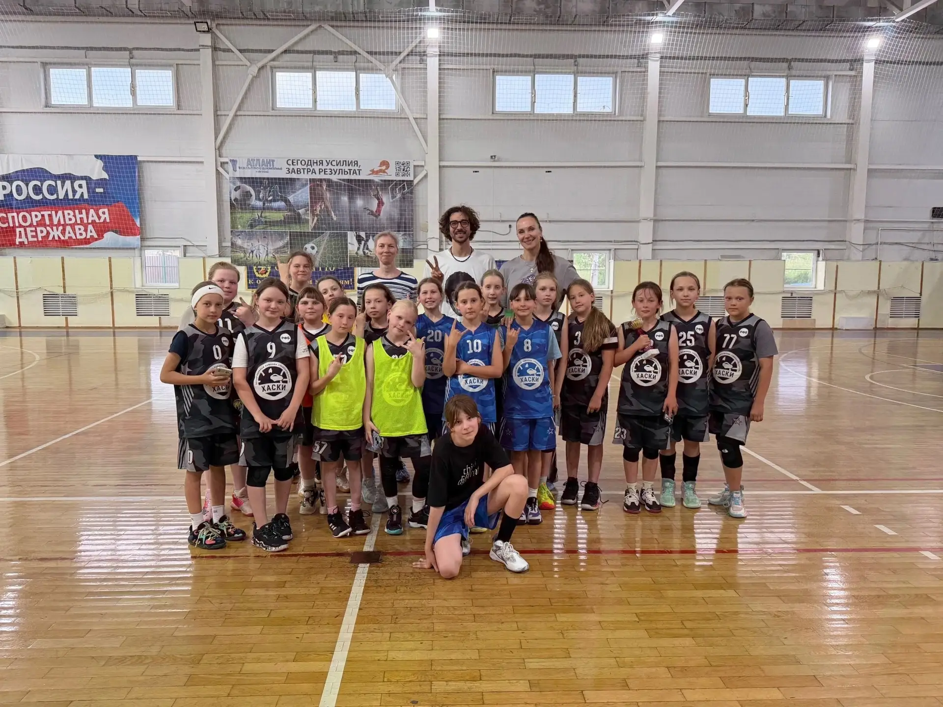 Звёзды «Чевакаты» вновь зажгли в «Олимпийском»! 🏀

В спортивном лагере «Олимпийский» состоялась вст