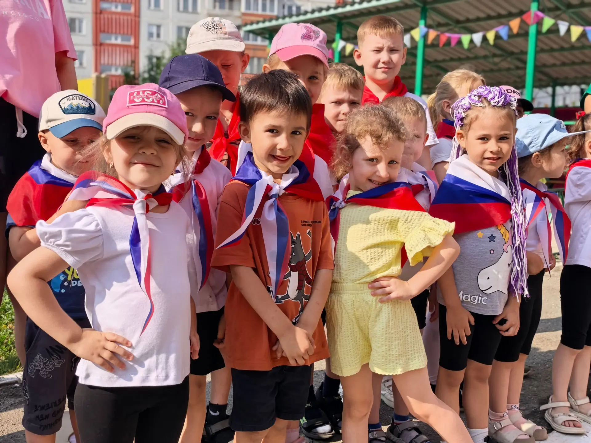 «Энергия Солнца» в действии! ☀️

26 июня в детском саду состоялось развлечение для детей «Энергия Со