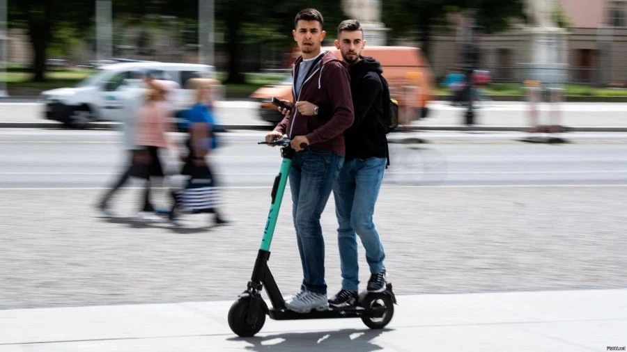 🛴 Самокатчиков ждут штрафы: новые правила могут принять уже в этом году