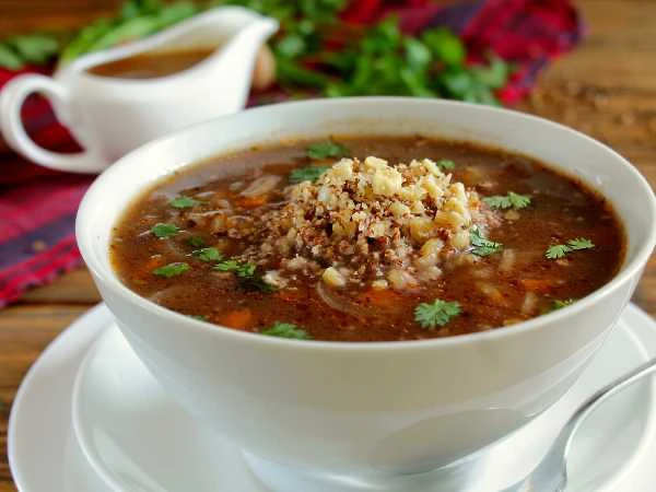 🍲 Постный суп харчо

Ингредиенты

🥔 Картофель – 4–5 шт.
🍚 Рис – 100 г
🥣 Соус ткемали – 100 г
🥕 