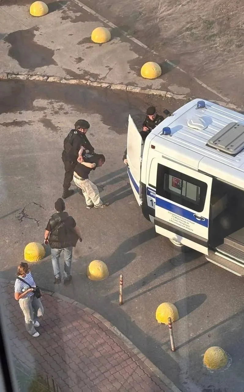 Мужчина зарезал возлюбленную ножом в шею после ссоры на почве ревности в Питере

Пара устроила конфл