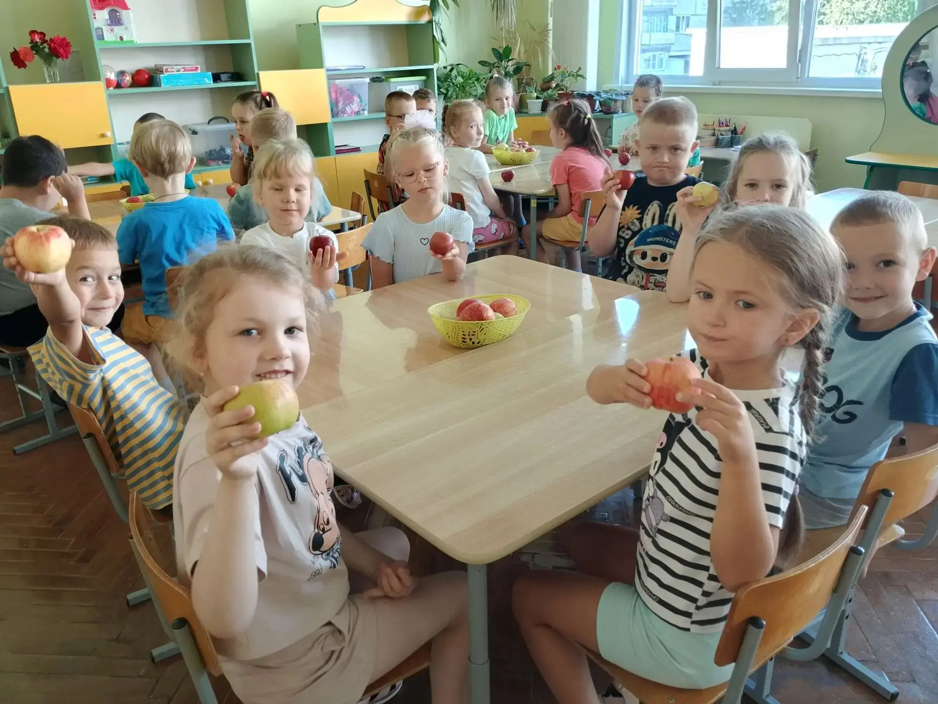 Ребята из группы №14 сегодня отмечали ЯБЛОЧНЫЙ СПАС!🍎