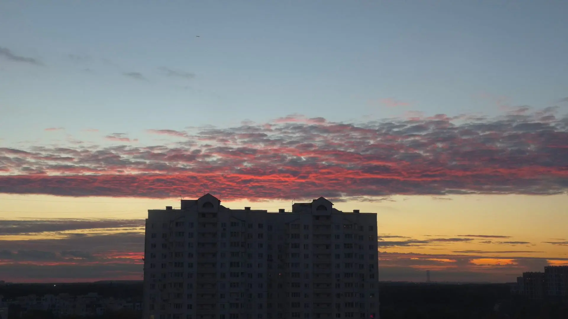 Закат в центре земли