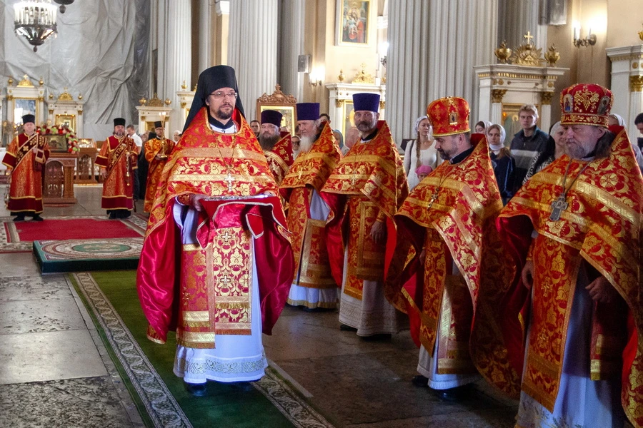 В день памяти священномученика митрополита Петроградского Вениамина и иже с ним убиенны...