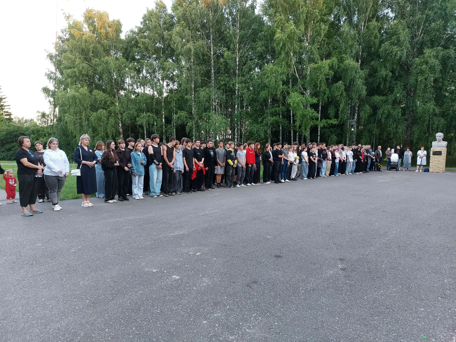 📅 21 июня

📌 На Мемориале Славы в поселке Лунино состоялся митинг «Забыть нельзя!», посвященный Дн
