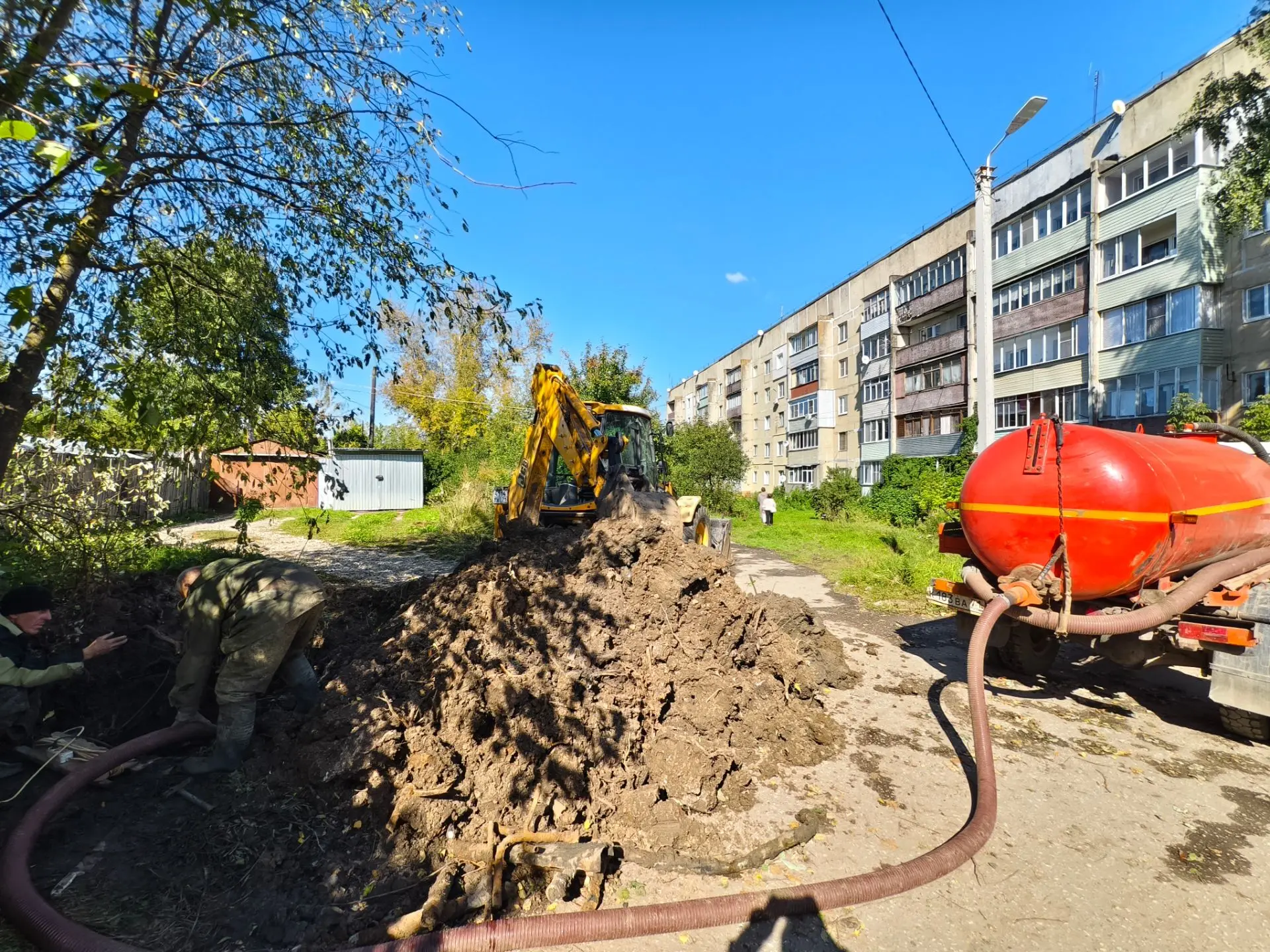Аварийные работы на центральной сети водоснабжения диаметром 250мм г. Венев, Южный 45