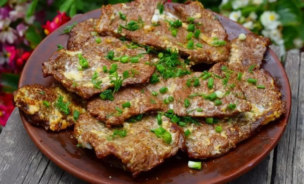 🥩 Как приготовить отбивные из говядины в духовке

📝 Ингредиенты:
Говядина без кости - 800 гр
Соль,