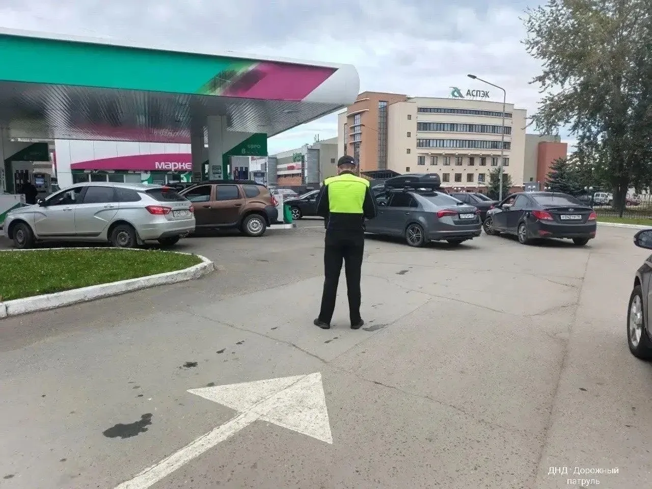 😐 Дружинники превышают свои полномочия на АЗС Ижевска
