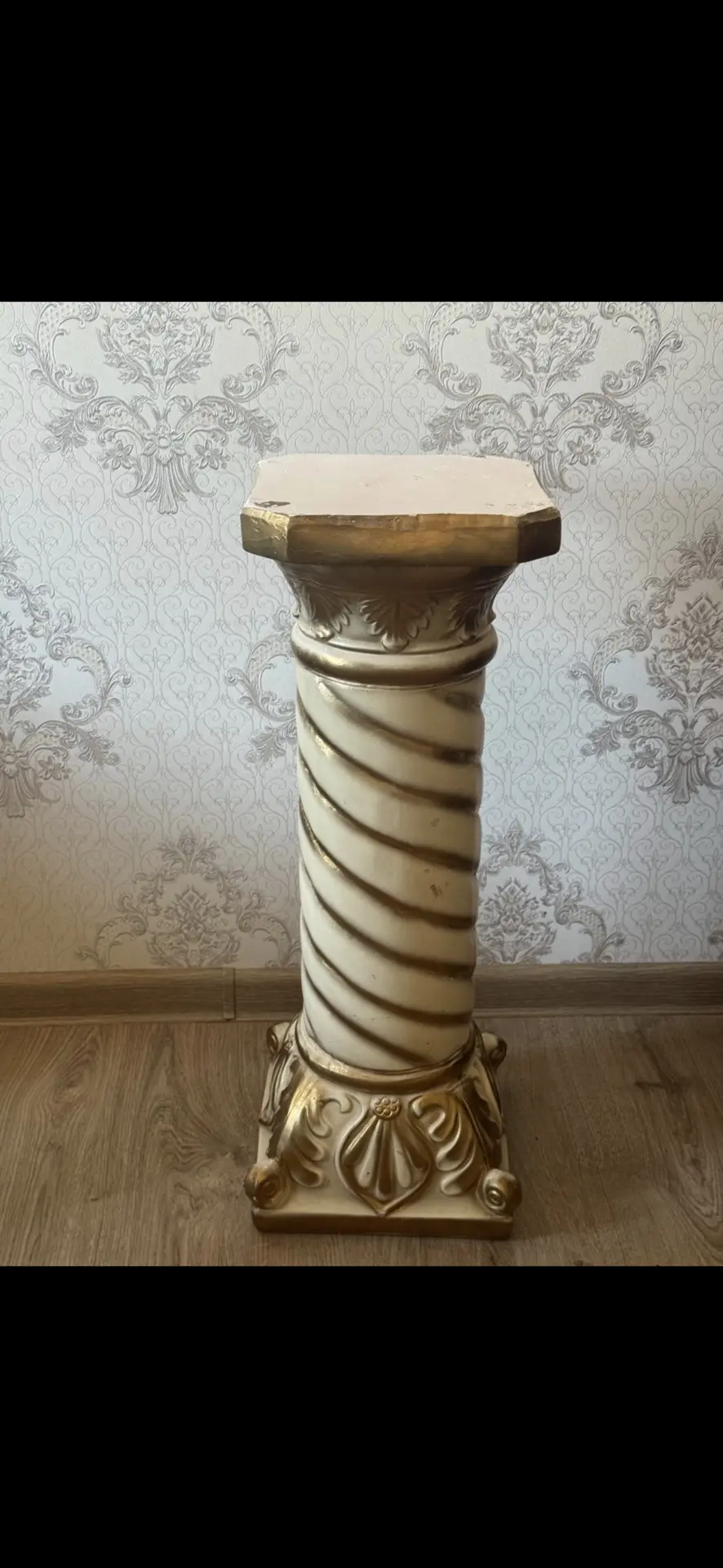 Продаю тумбочка цена 2000р