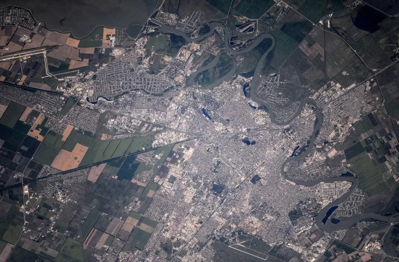 Продолжаем изучать нашу прекрасную страну из космоса🚀