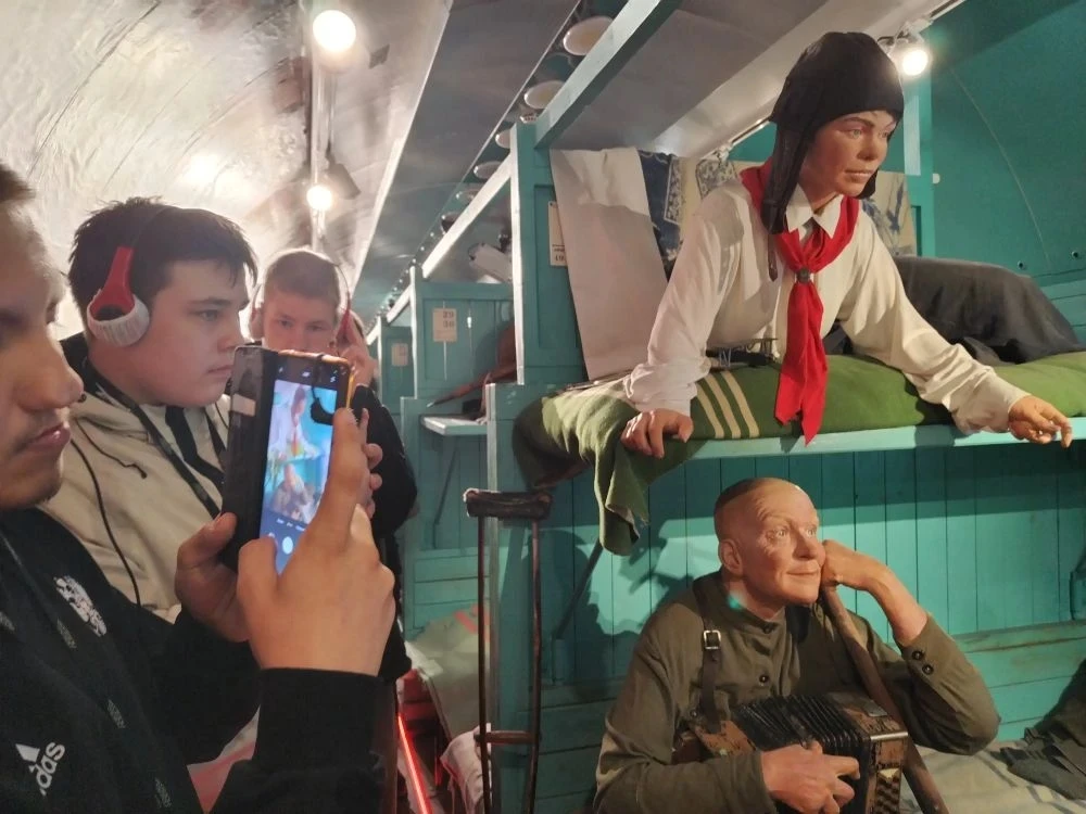 Сегодня активисты «Движения Первых» и совет обучающихся стали частью по-настоящему мощного историчес