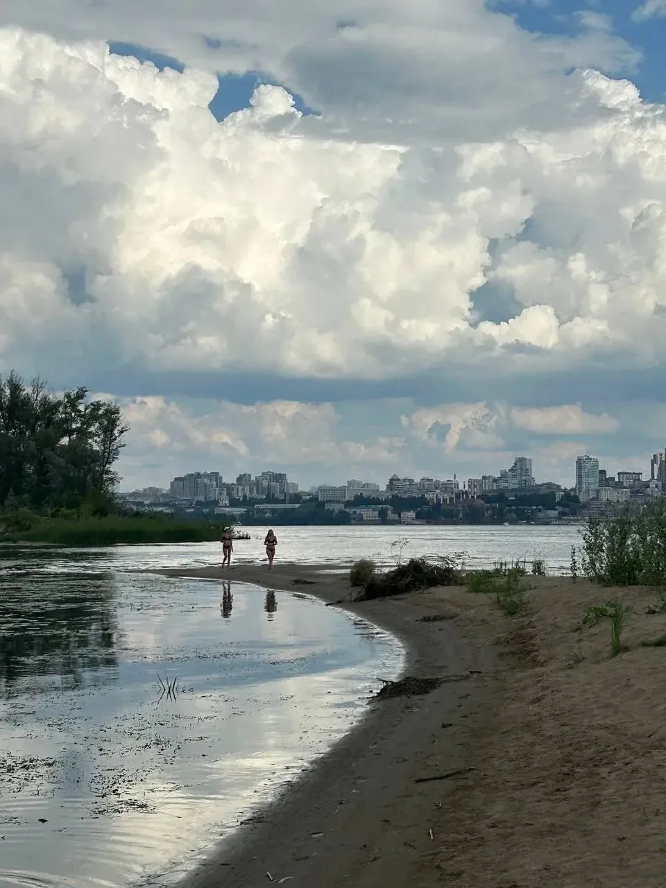 Тем временем Волга прогрелась до +26 градусов. Чем не курорт!

📍 Самара
👉 Подписаться
🔥 Самара ЧП