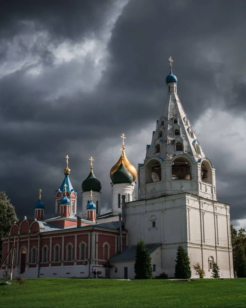 Прогулка по Коломне 

Автор: tonyivanz

Путешествия по России