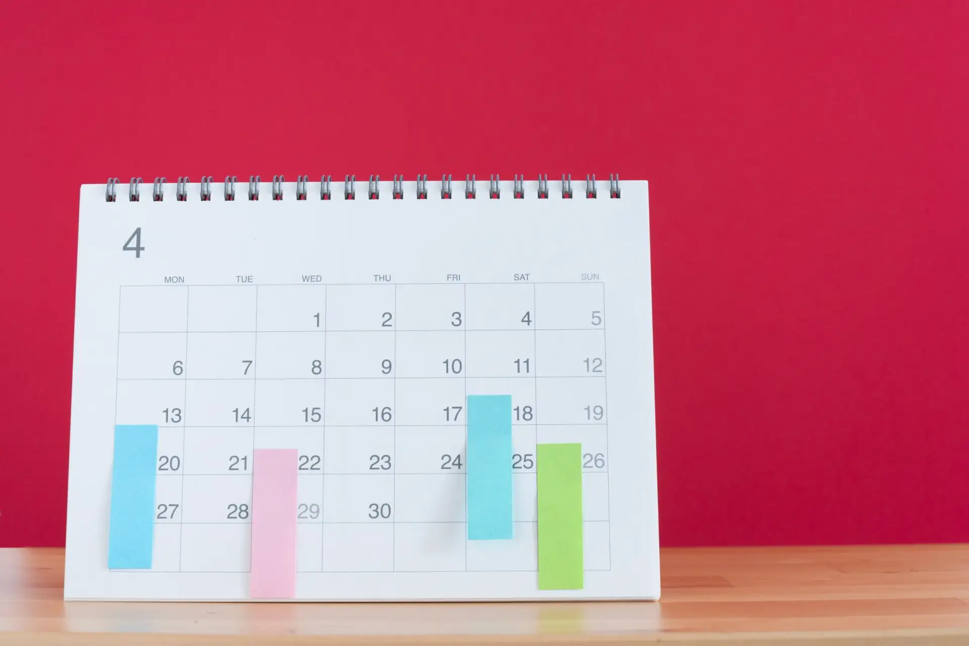 📆 Можно ли работникам разных подразделений платить зарплату в разные дни  Законодательство не запрещ