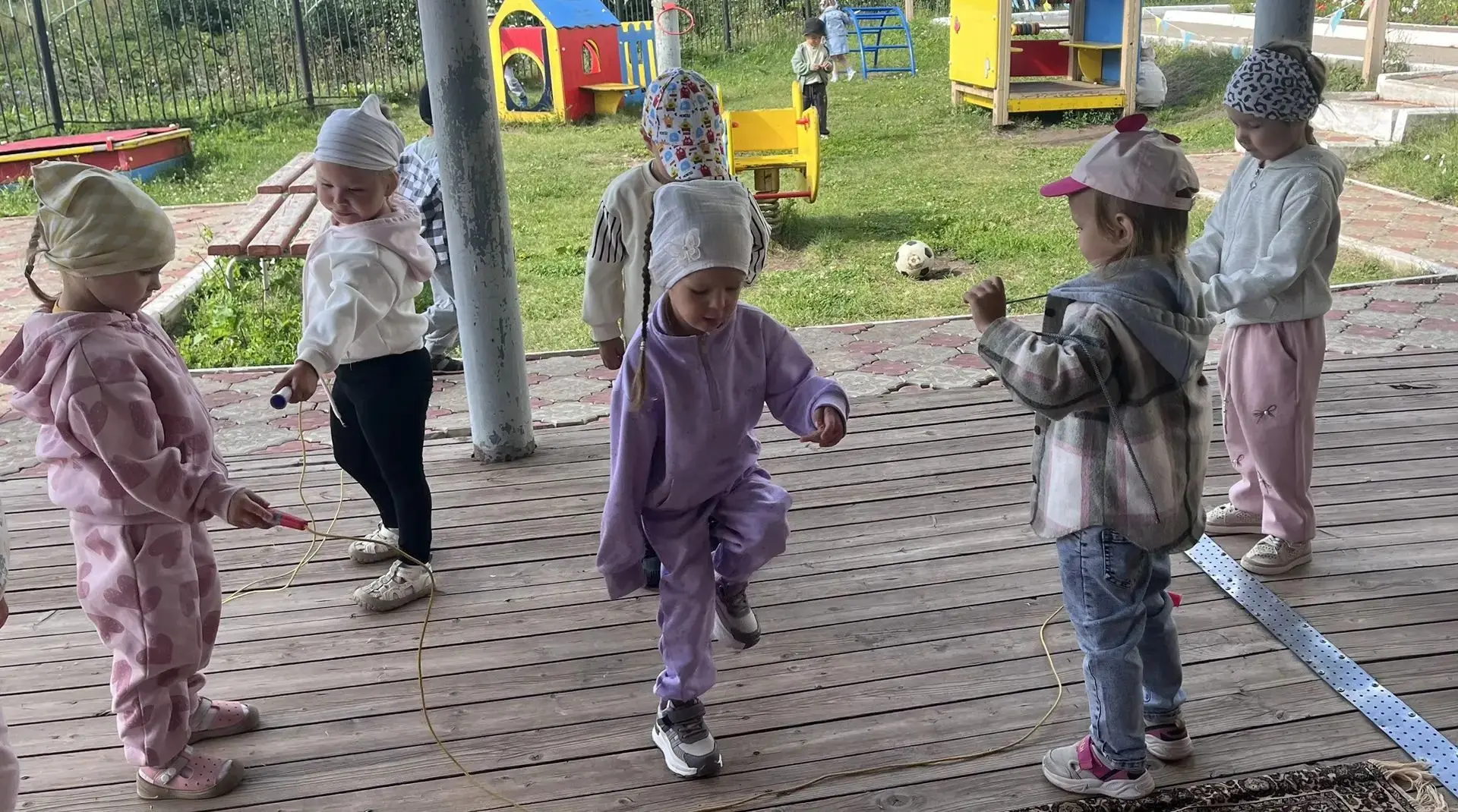 В средней группе № 5 прошла «Неделя любителей спорта»!🏃‍♂️🏃‍♀️