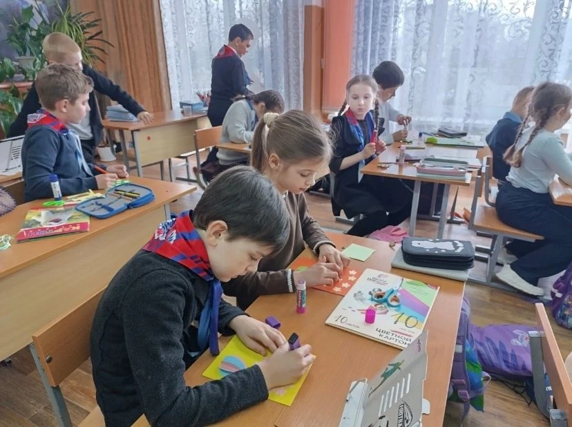❤️Со Светлым Христовым Воскресением получателей услуг социального учреждения «Ветеран» поздравили де