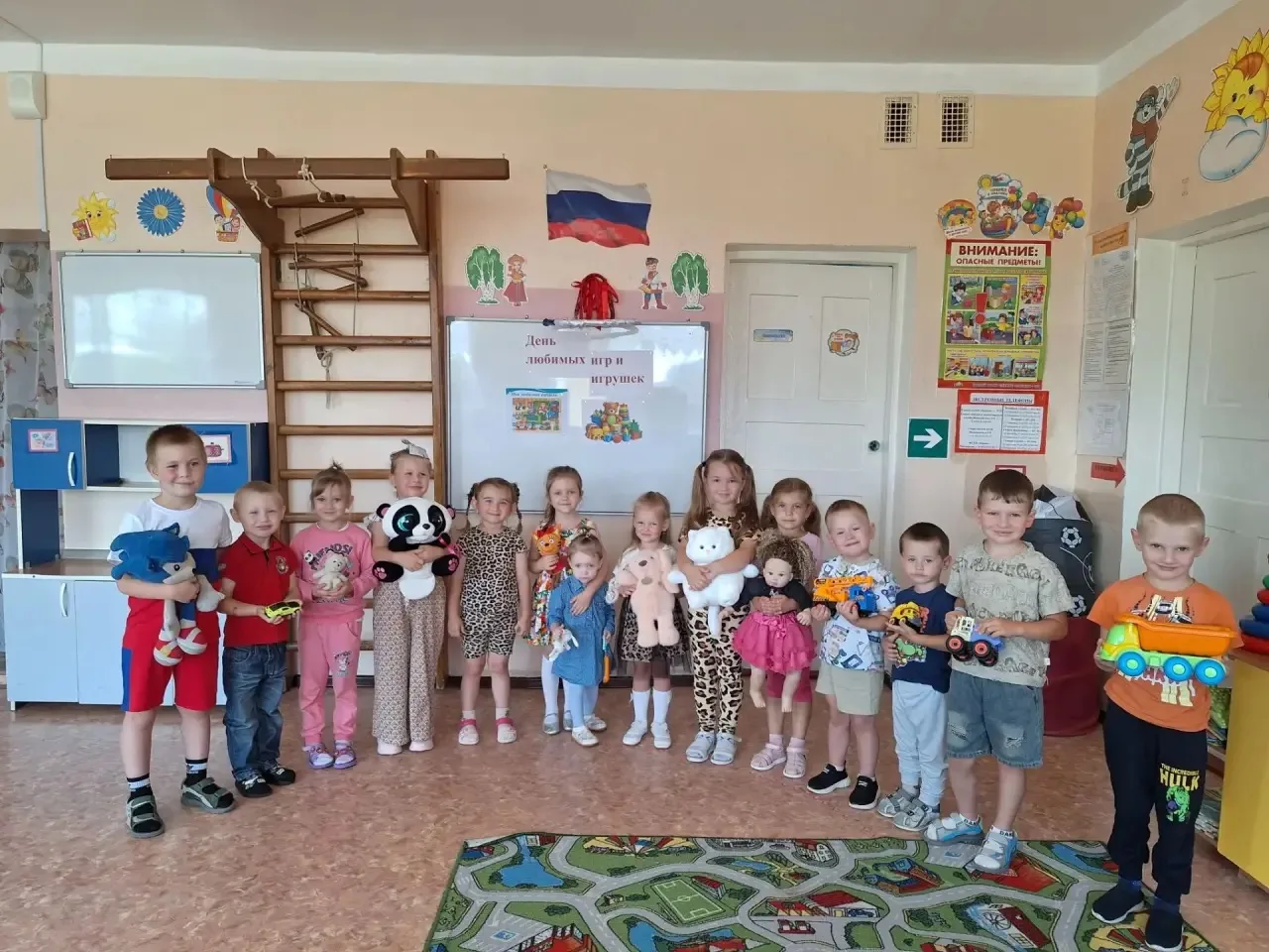 ✨Сегодня в нашем детском саду прошел «День любимой игры и игрушки»!🧸 
🥰В этот день мы беседовали с