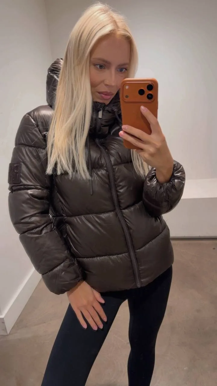 DKNY 10400