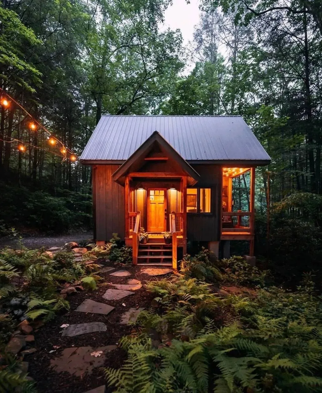 Потрясающий домик в лесу 🏡