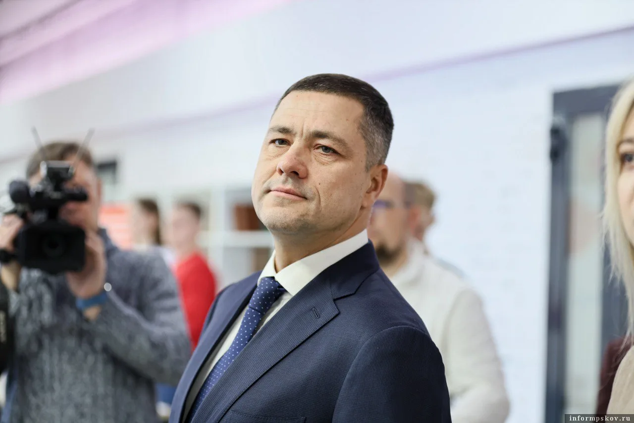 👩‍🎨 Губернатор Псковской области Михаил Ведерников поздравил работников музеев региона с профессиона