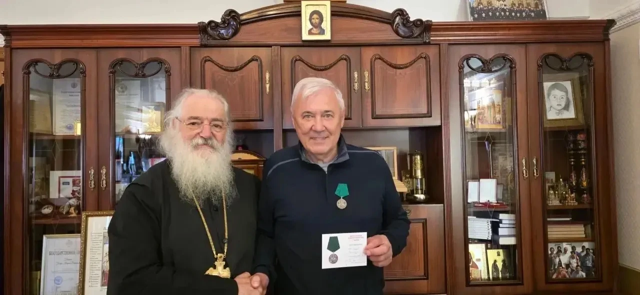 🙏🏻В юбилейный год 460-летия Свято-Троицкого мужского монастыря в Чебоксарах отец Васи...