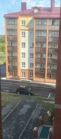 Анон.Дом ещё не заселен, но парковка подписана..... 
Как вы считаете парковочное место приобретается