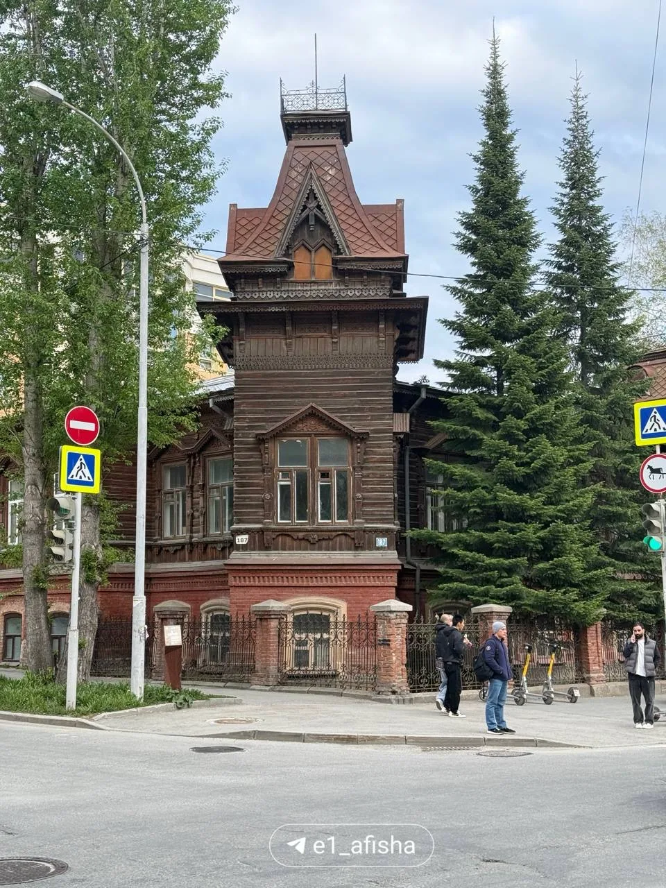 Идеальный вечер: усадьба Филитц + арфа и фортепиано 🥹  Побывали в гостях в Изумрудной гостиной у Але