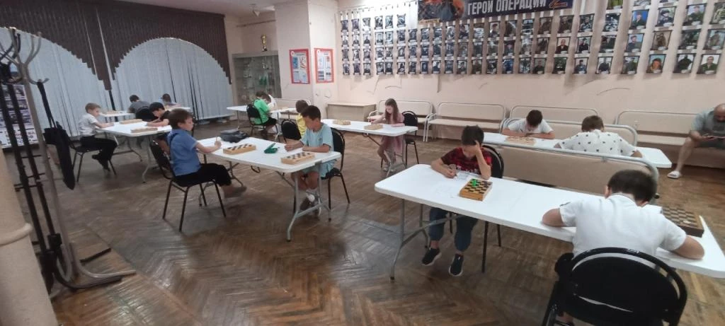 ♟ В РДК подвели итоги турнира «Шахматный май» среди детей  ✅ 23 мая в районном Доме культуры прошел 