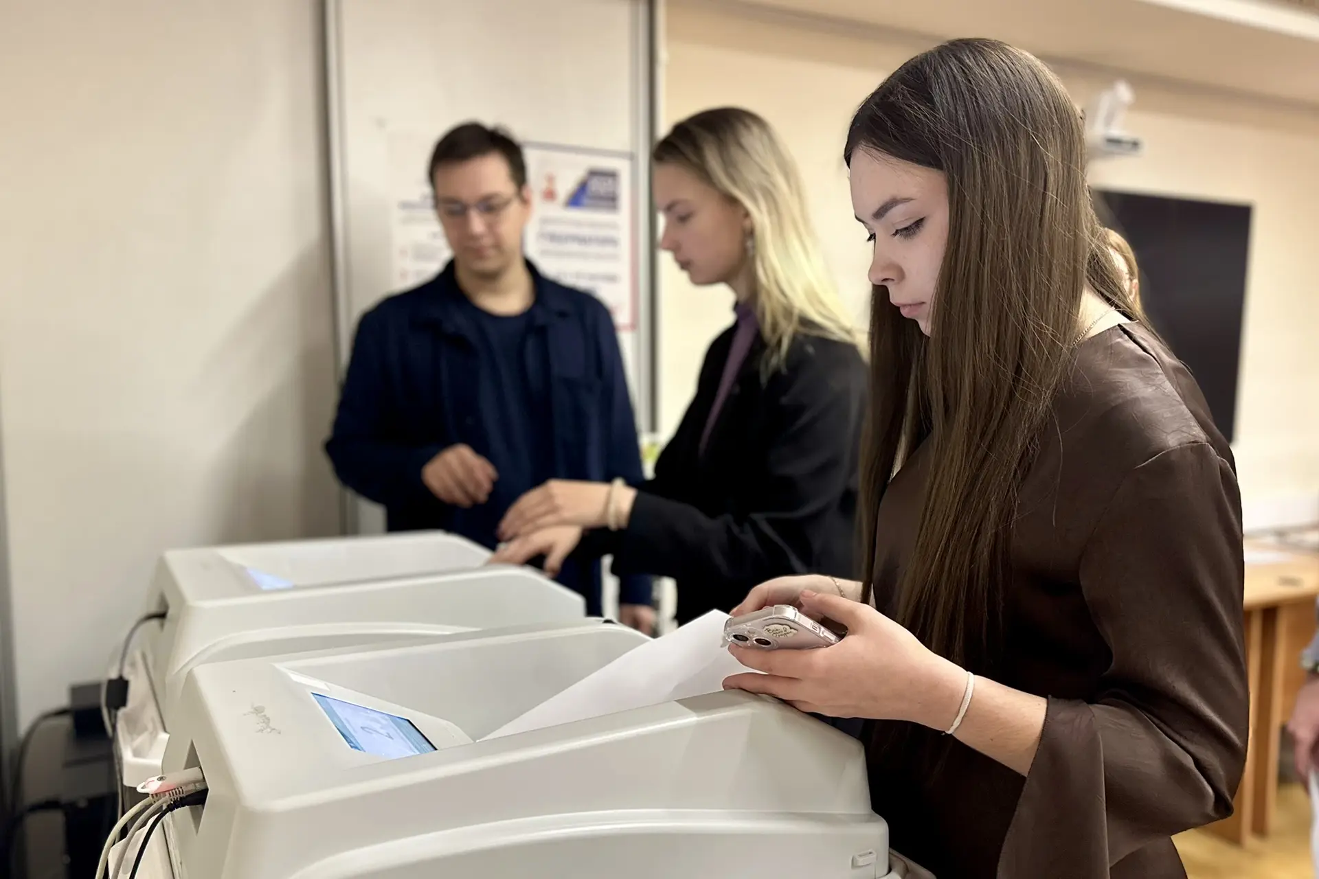 Будущие юристы - в гостях у свердловского избиркома    Сегодня Избирательную комиссию Свердловской о