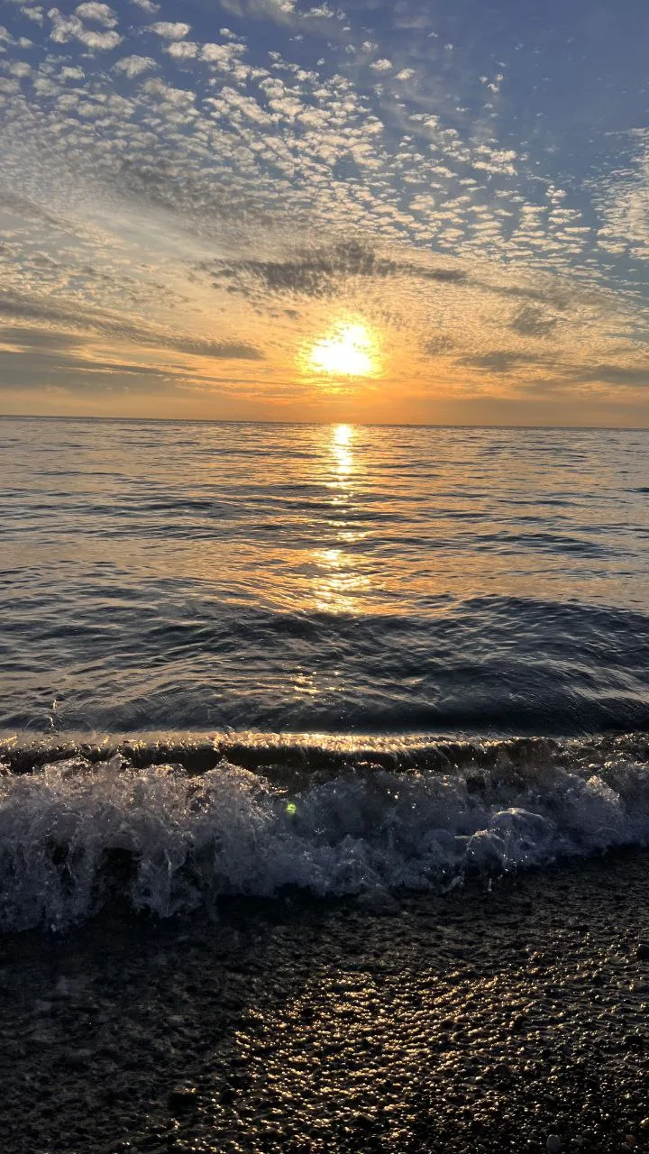 Поговорим о малолюдных и не особо популярных пляжах☀️