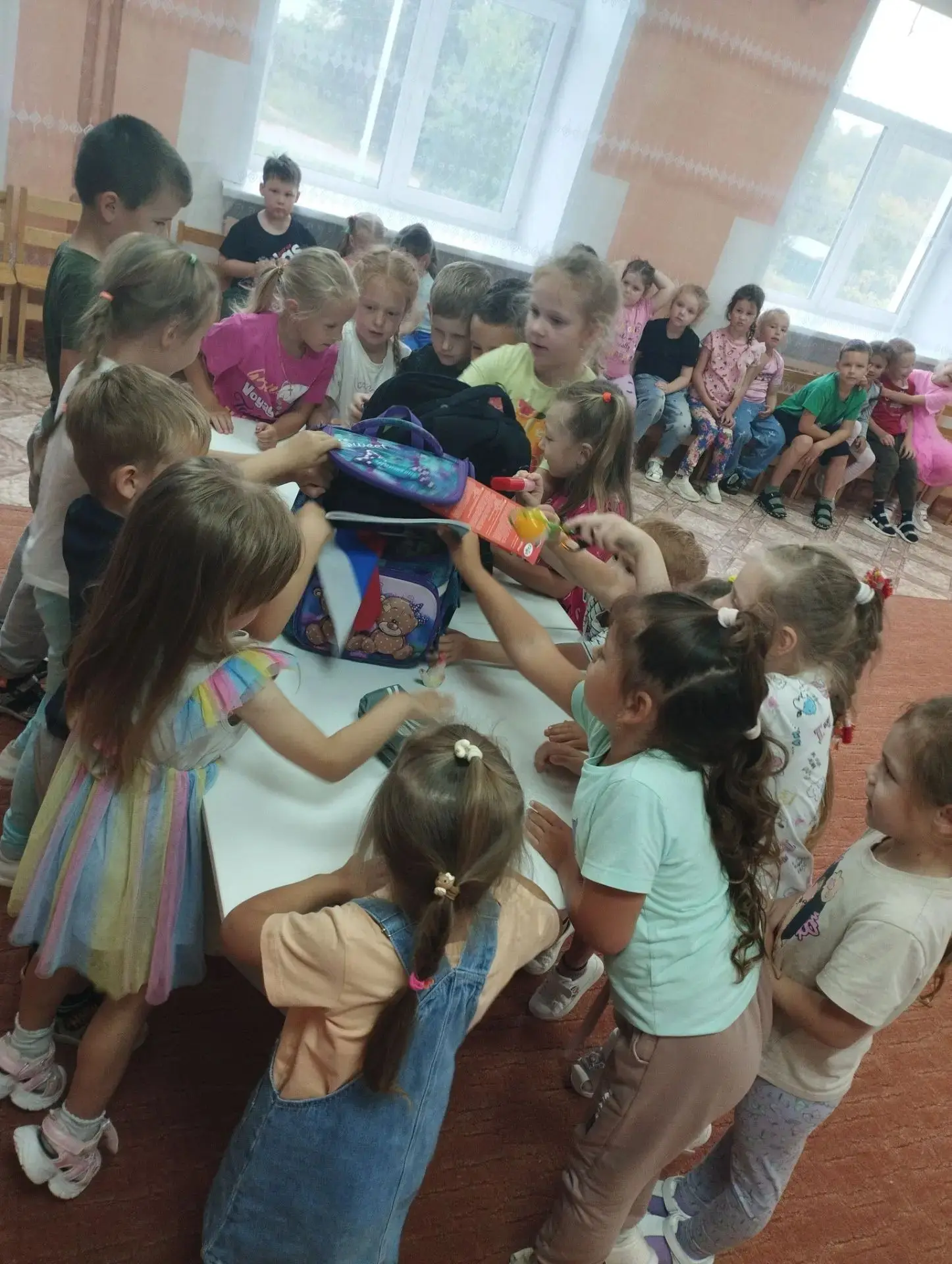День школьных принадлежностей в "Лучиках" и "Светлячках"! 📚✏️