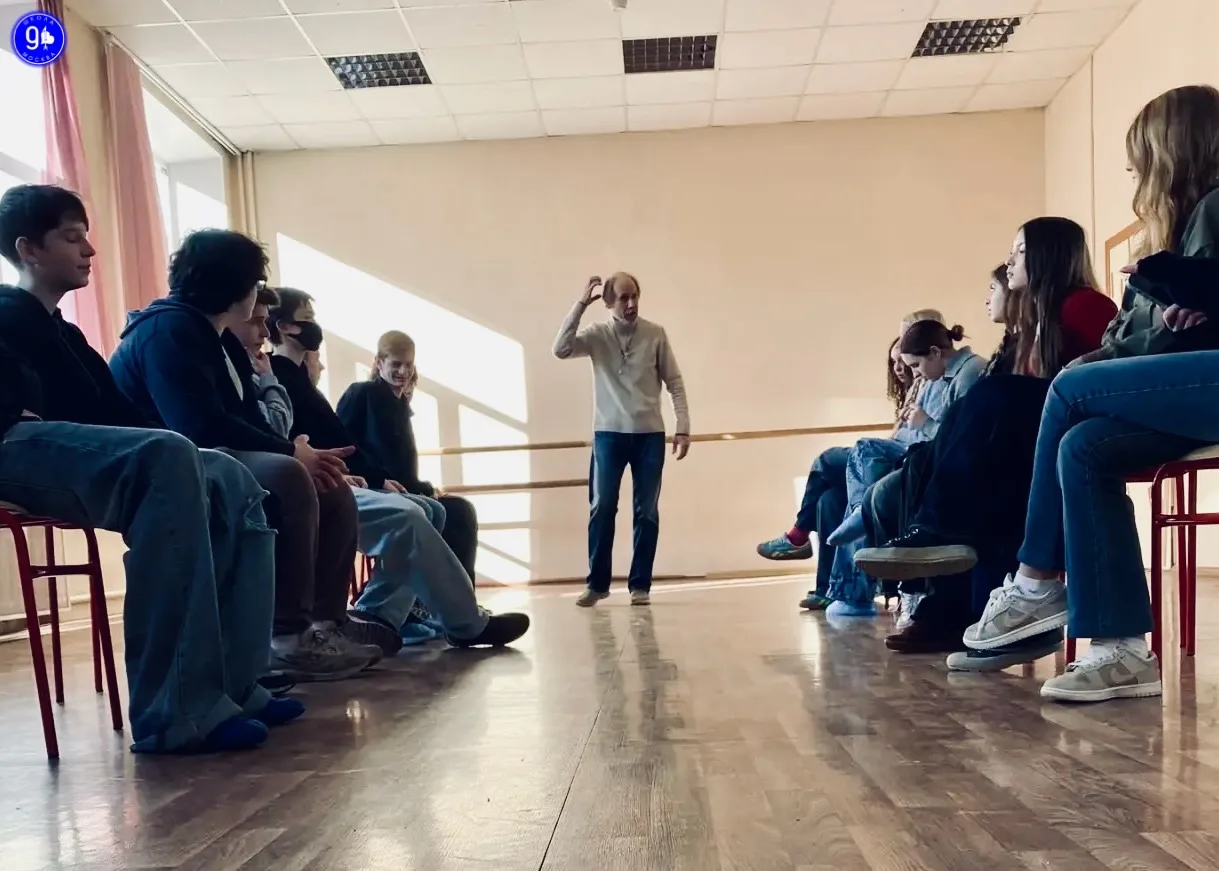 🎭Неделя театра и кино в нашей школе была поистине незабываемой!  ✔️ Творческие встречи с актером Ант