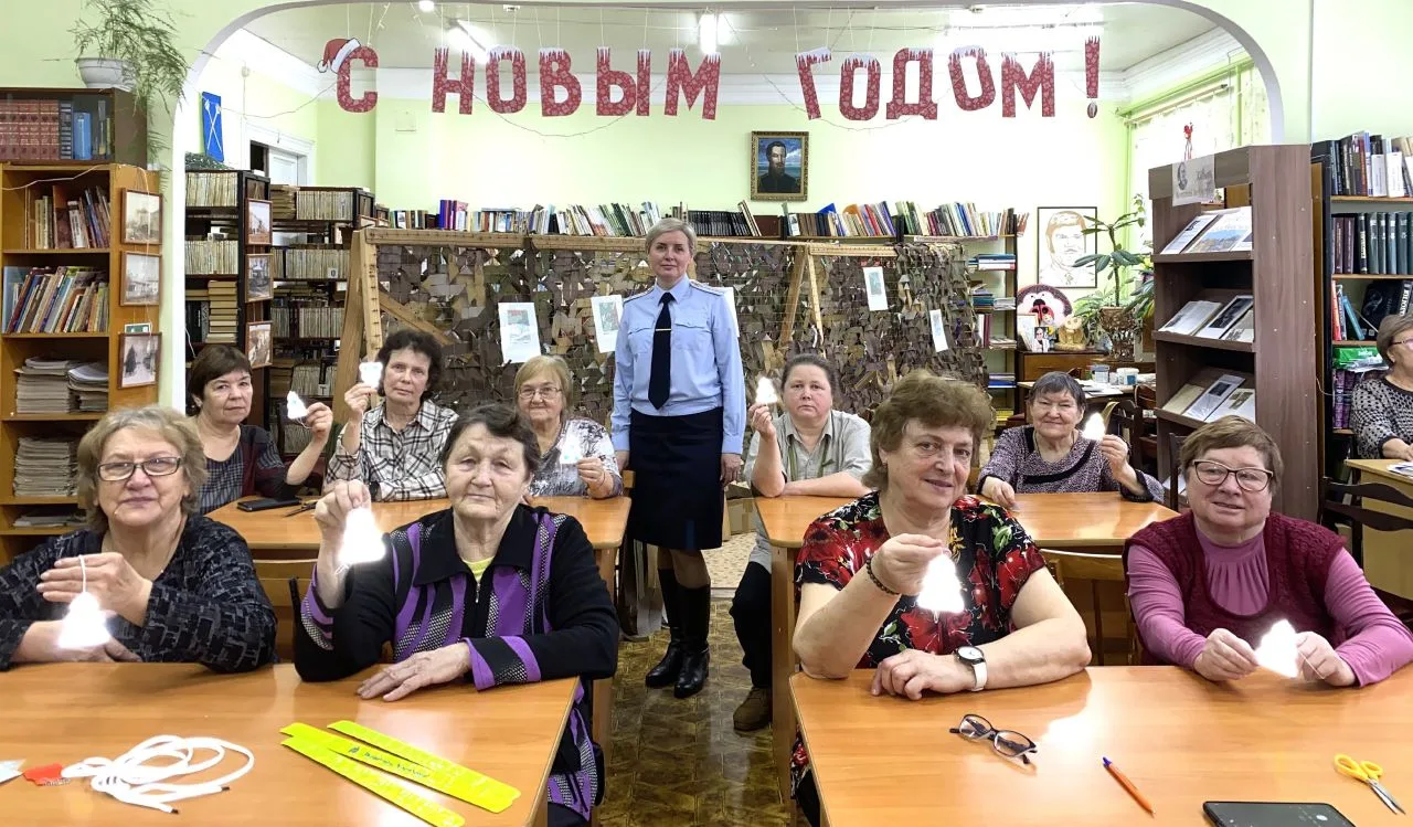 💥 Чухломички из кружка "Рукодельница" стали заметнее на дороге.
