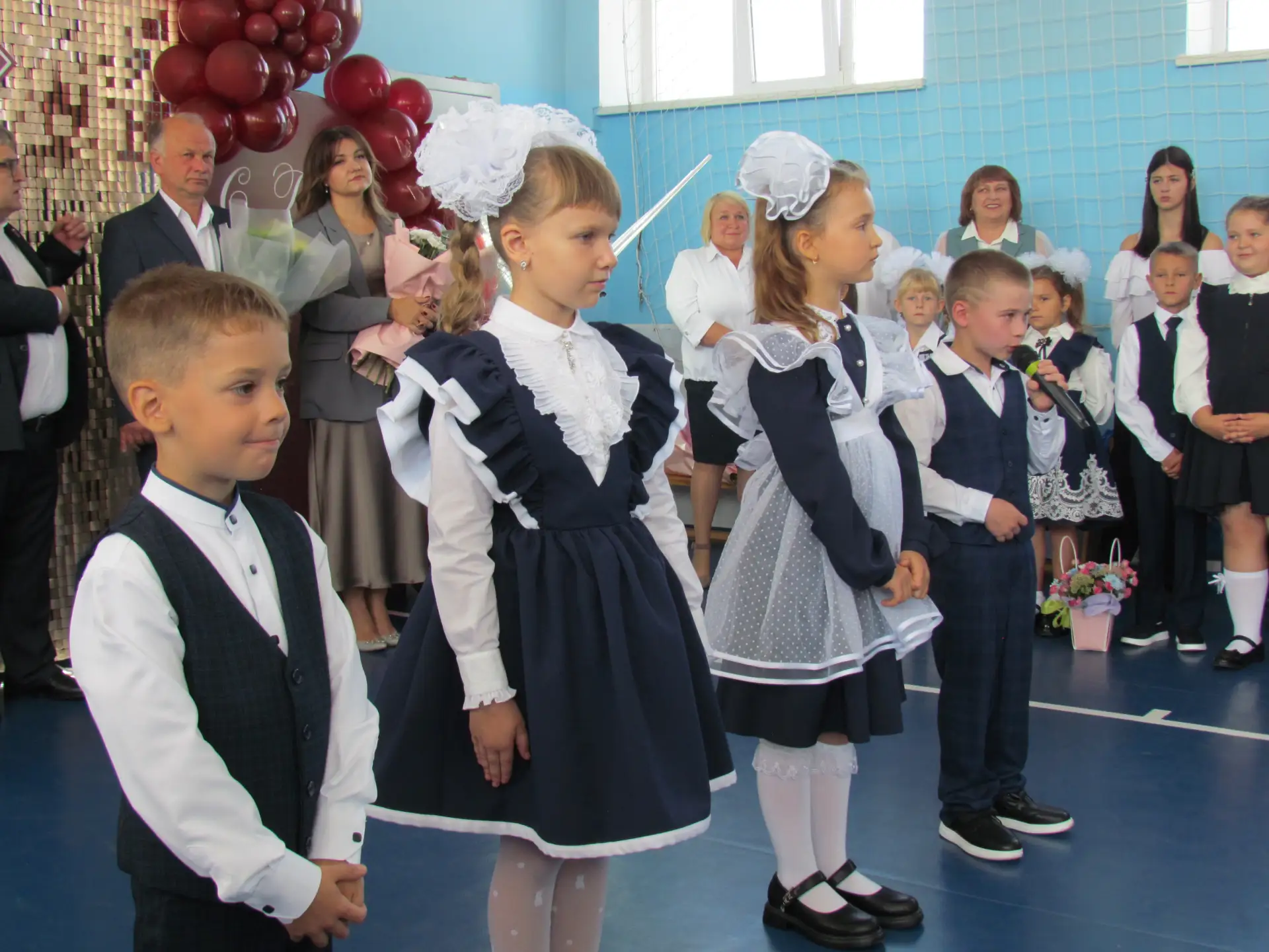🔔 Сегодня в школах района прошли торжественные линейки, посвященные Дню знаний.