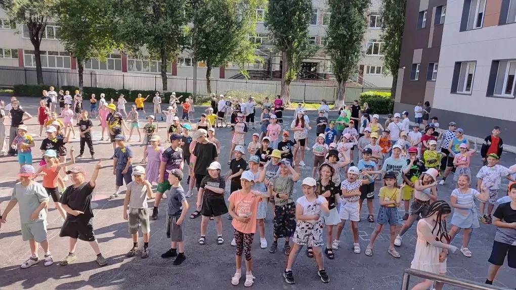 ♻️ Экотропа в нашем лагере: как пройти и не заблудиться?

Вчера день в школьном лагере «Радуга откры