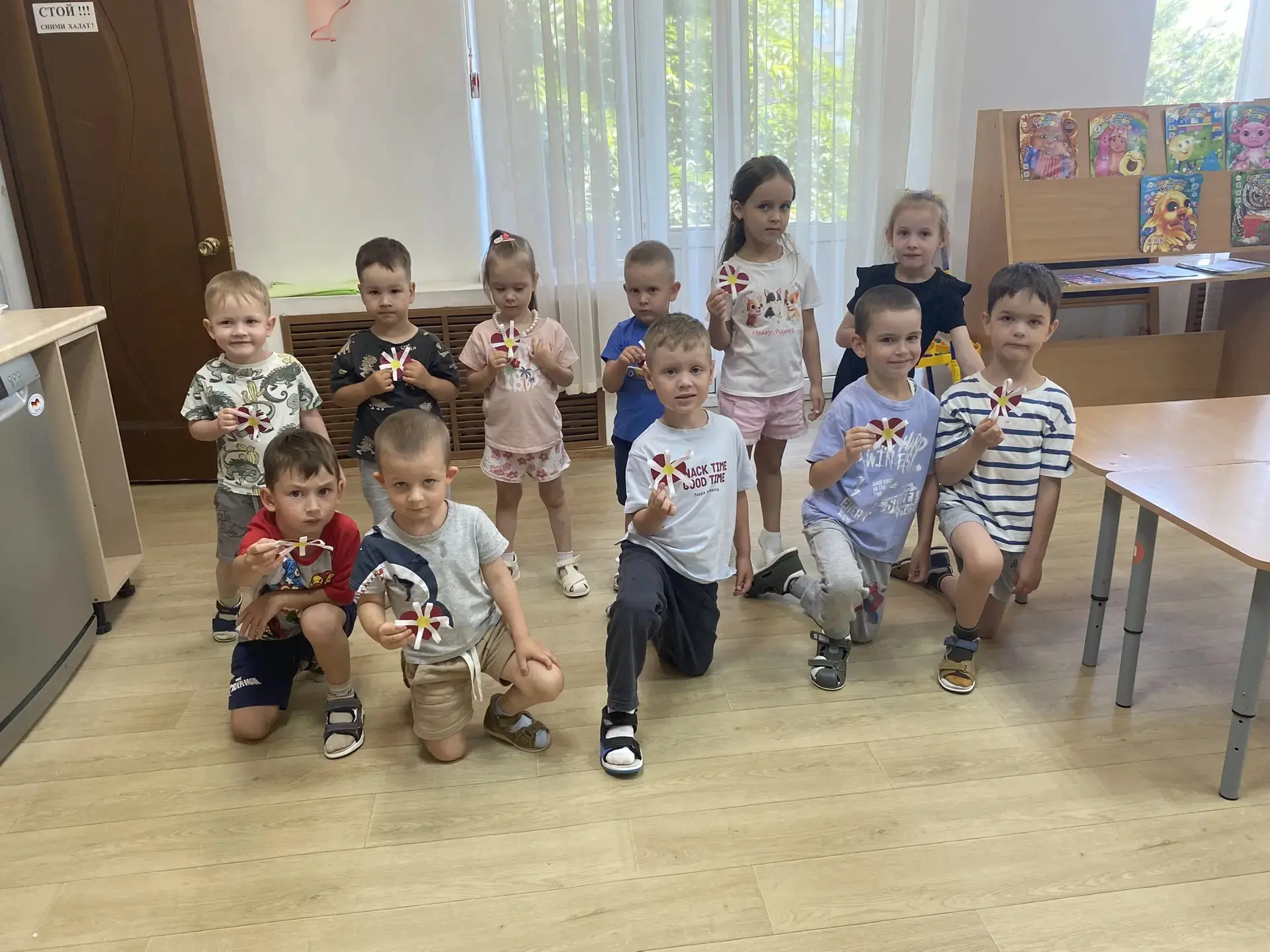 8 нче июль – Гаилә, мәхәббәт һәм тугрылык көне!⠀
Шул  уңайдан, бәйрәм символы булган, ромашка чәчәге