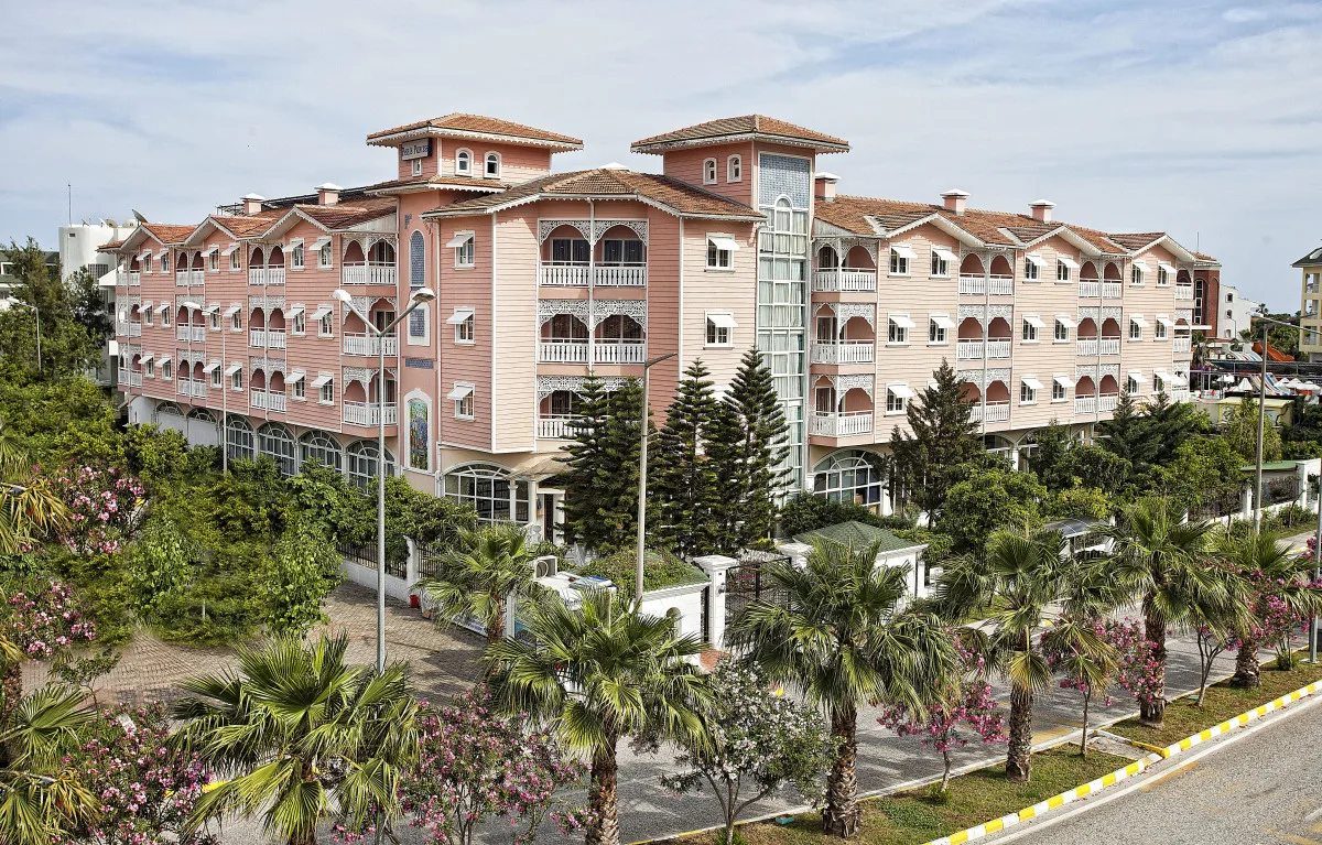 Приглашаем в PASHAS PRINCESS ADULTS ONLY 16+ в поселке Чамьюва в Кемере, в 250 м от соб...