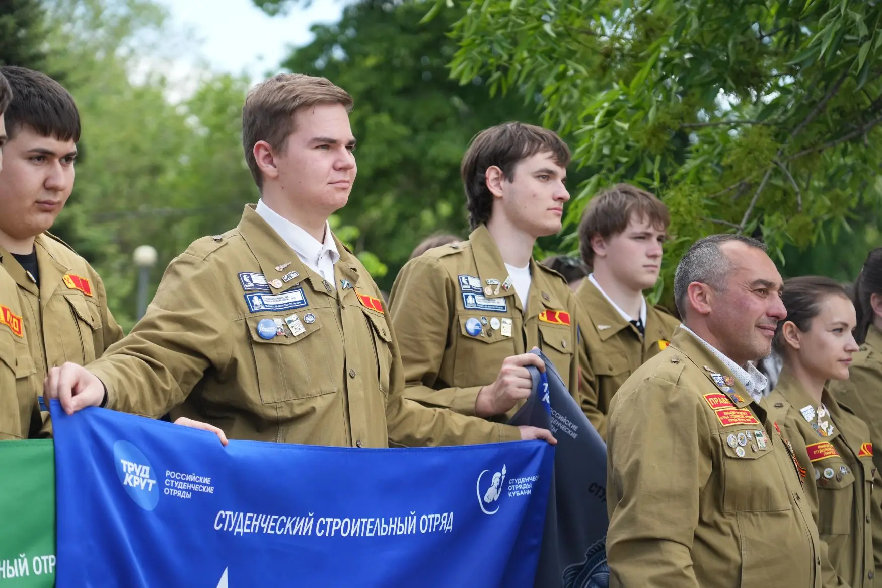 👍 Трудовой семестр открыт!   Студенческие отряды Кубани торжественно открыли трудовой сезон по десят