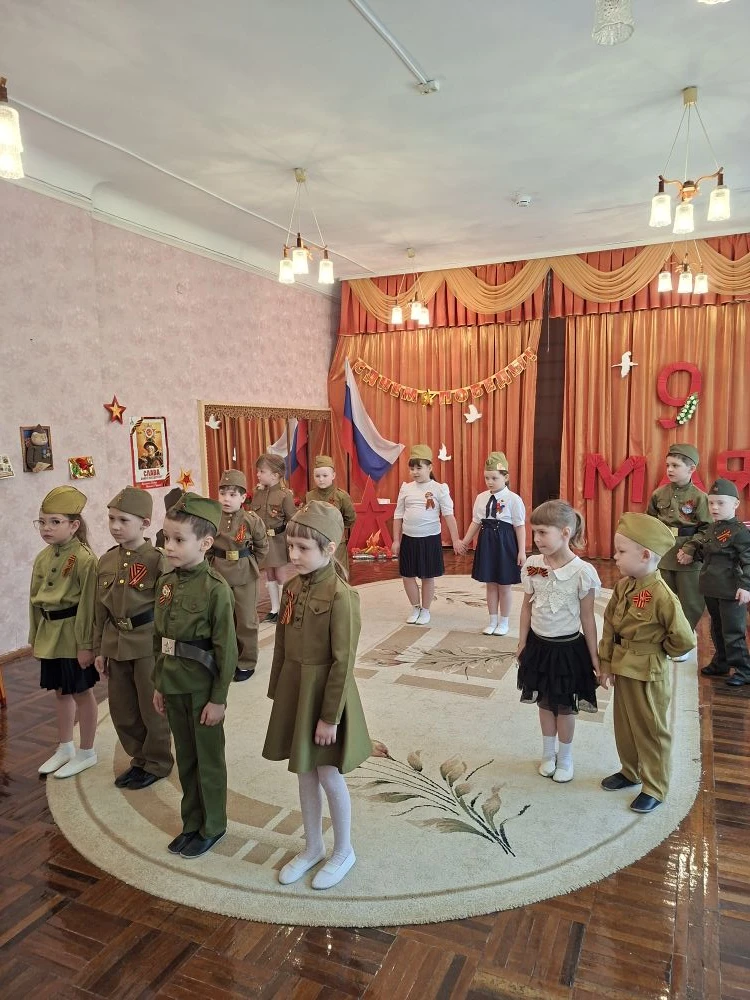 В группах "Радуга" и "Сказка" прошли утренники, посвящённые Дню Победы. Казалось бы, дл...